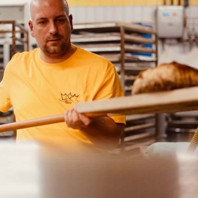 Über uns - Das Brot kommt aus dem Ofen