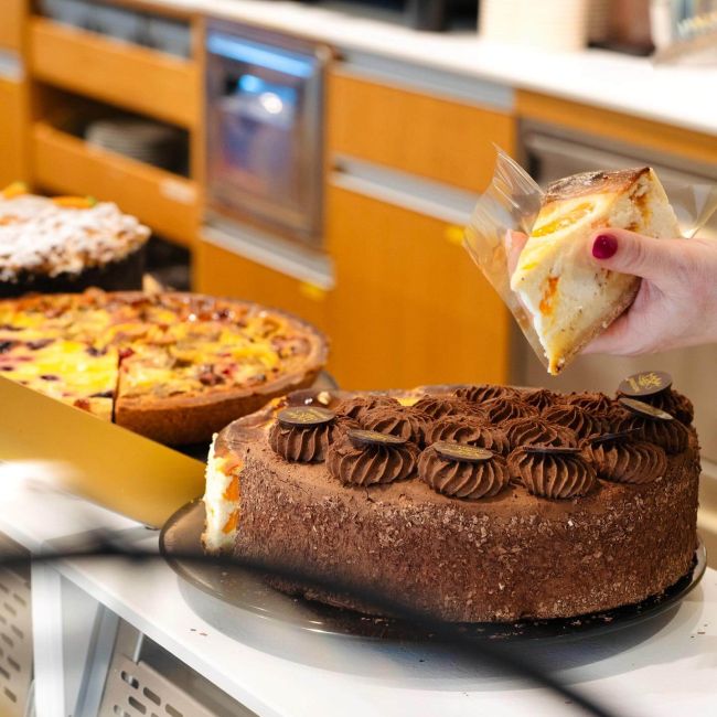 Über uns - An der Theke 