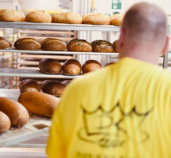 Unsere Dinkelsemmeln und unsere Umweltfreundlichen Papiertüten
